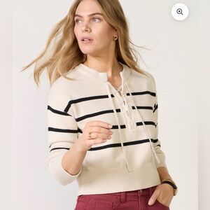 Evereve Lace up Sweater, Large